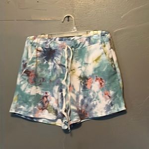 Bibi Tye Dye shorts with Drawstring size med